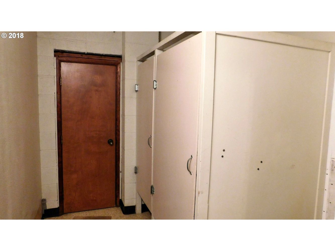 2837 W Harvard Ave, Roseburg, OR 97471